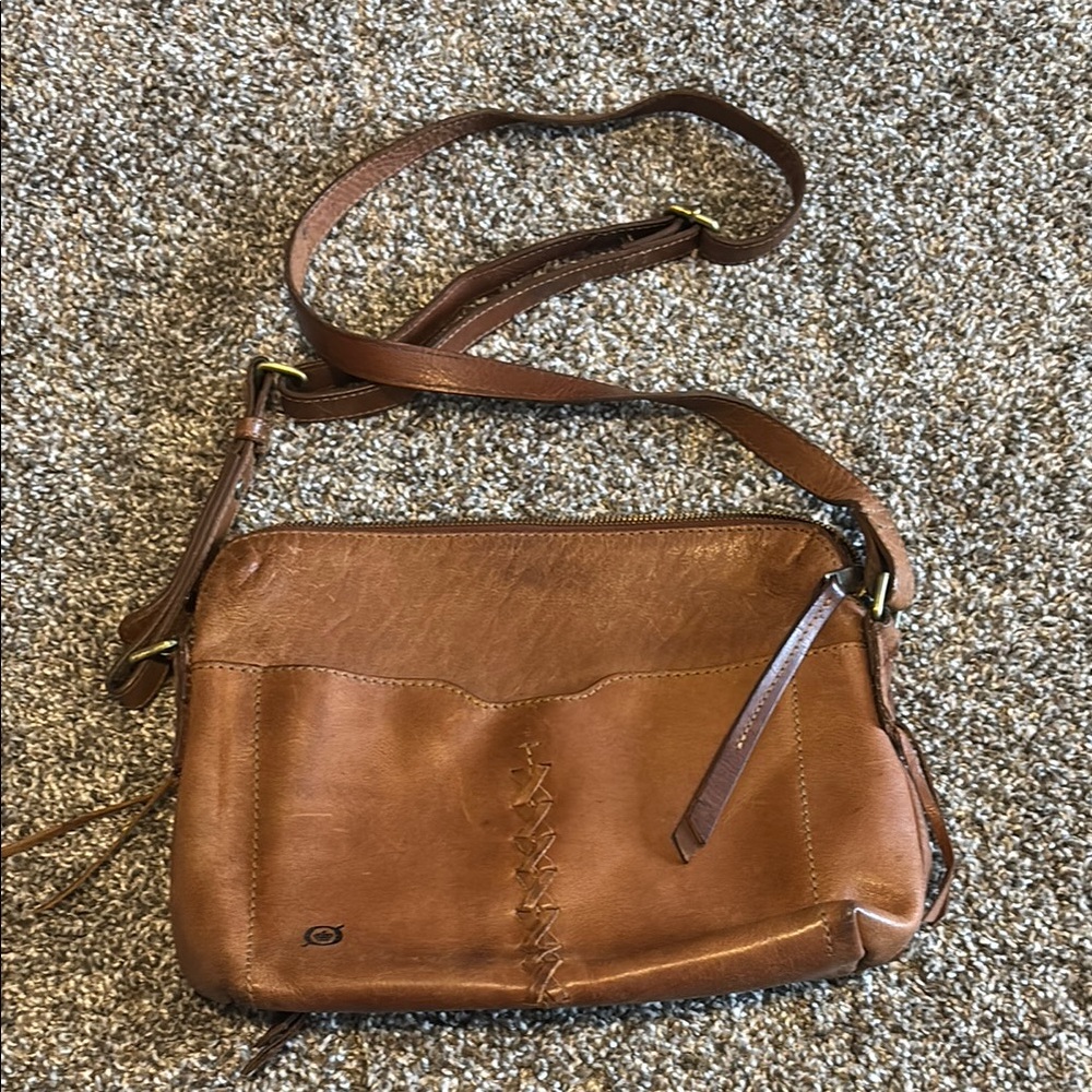 Born crossbody bag